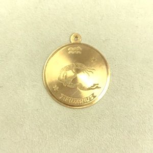 14k Yellow Gold Zodiac Sign Aquarius Pendant/Charm